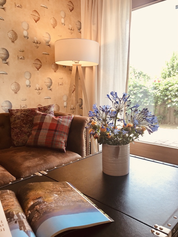 Blick in das Wohnzimmer der Ferienwohnung